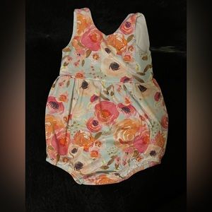 3/$15❣️Baby Girls Summer Floral Romper; 18 months
